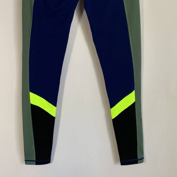 Knockout by Victoria’s Secret Sport Blue & Green Tight Leggings - Picture 5 of 7